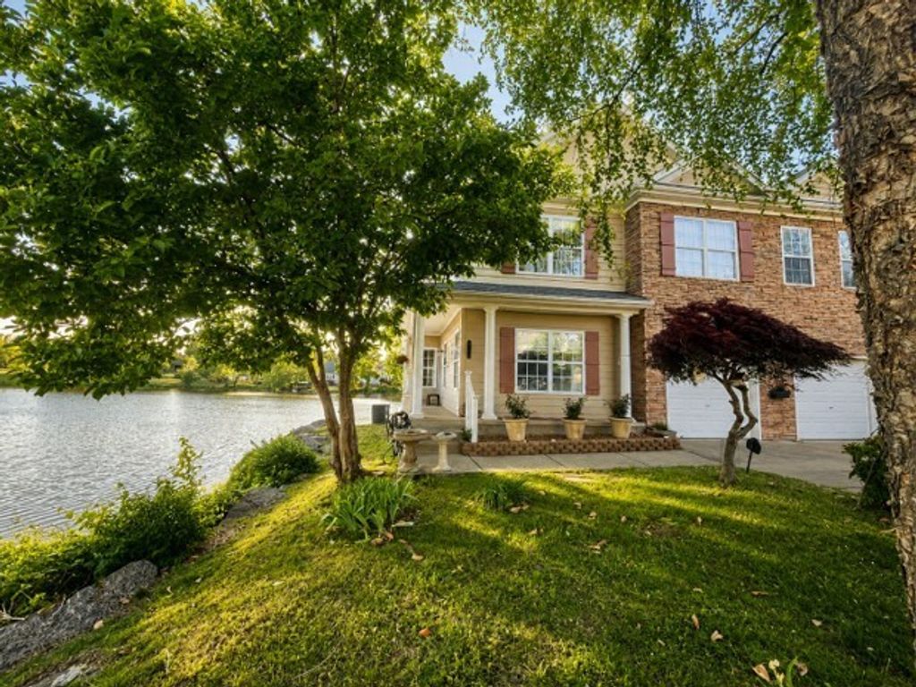 249 Harbor Village Dr, Madison