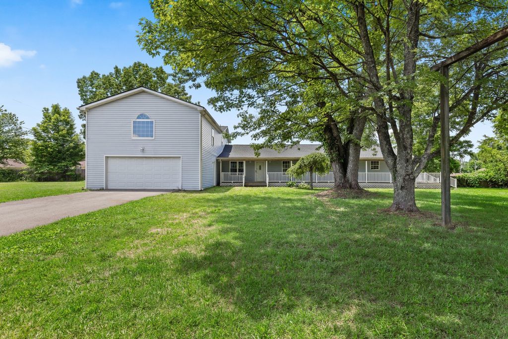 340 Brinkley Ln, White House