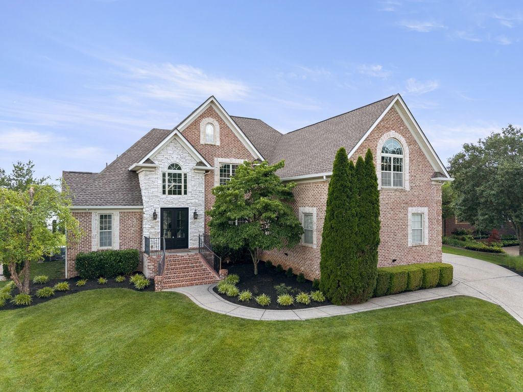 1019 Kidron Way, Hendersonville