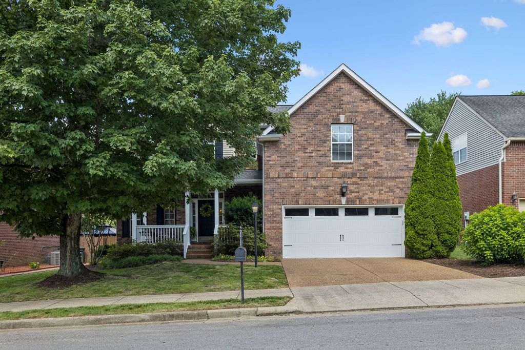2017 Sherbrooke Ln, Nashville
