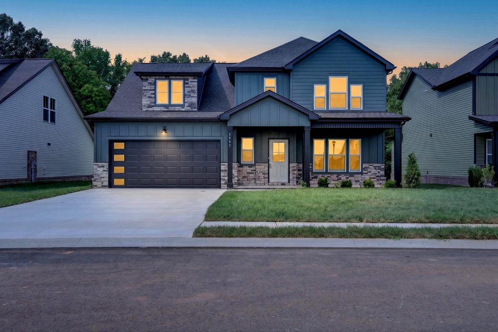 1597 Hidden Creek Trl, Clarksville