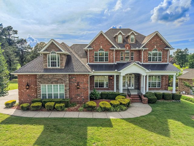 511 Country Club Dr, Dickson