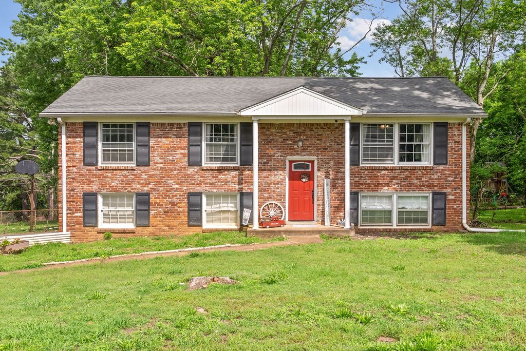 212 Slayden Cir, Clarksville