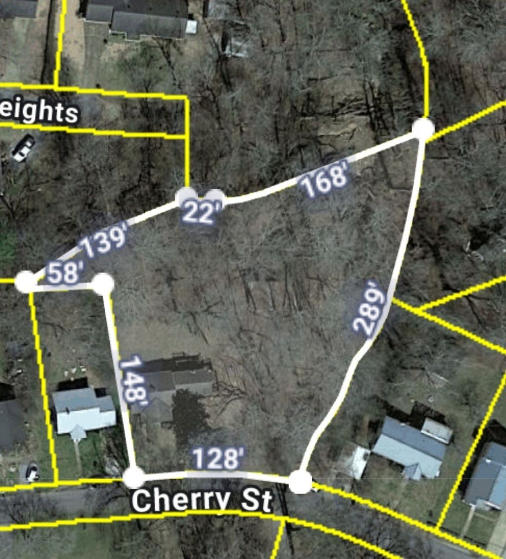110 Cherry St, Centerville