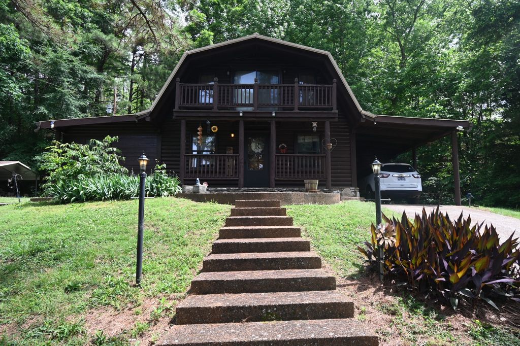 8821 Highway 412 E, Linden