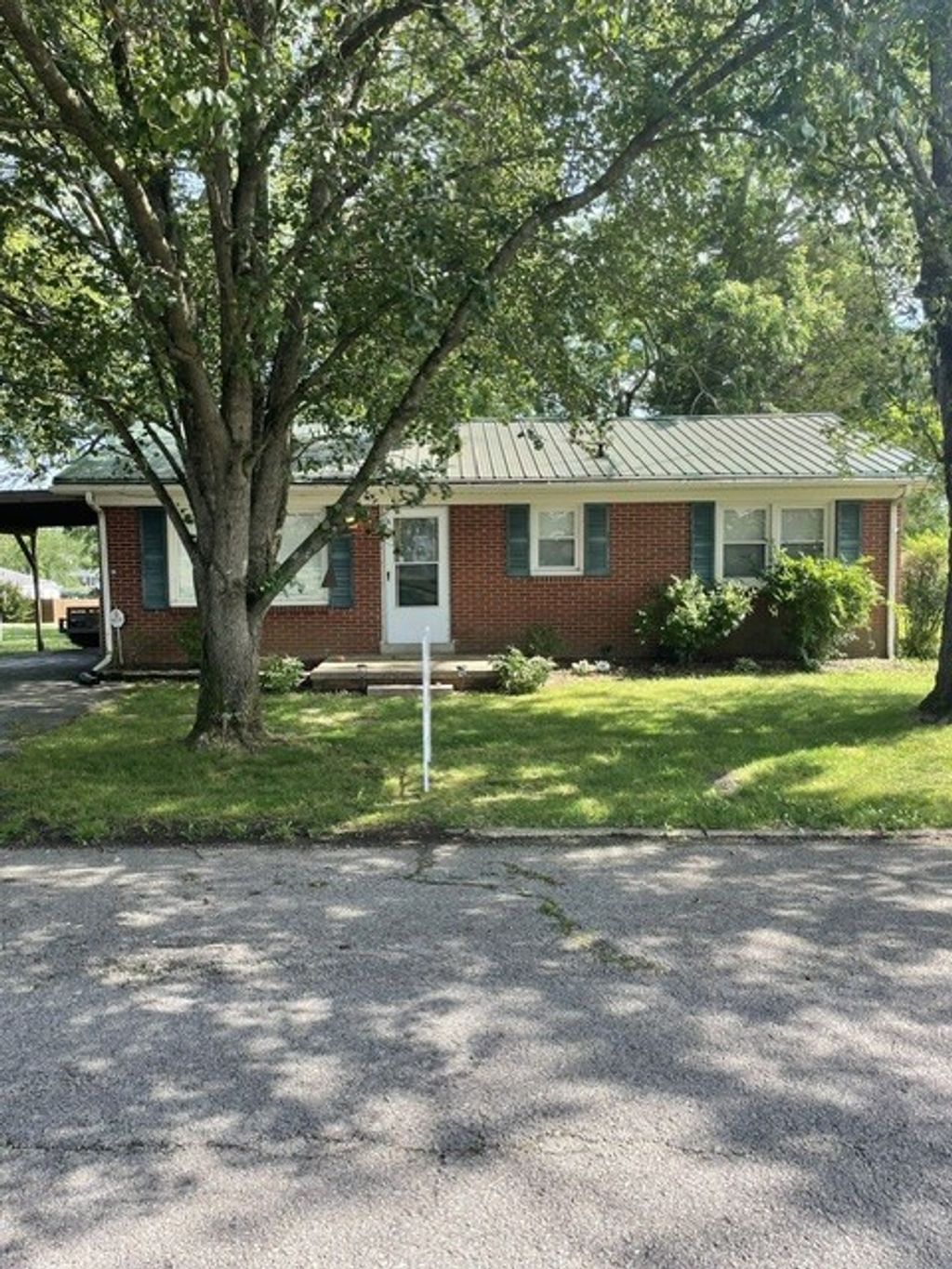 527 7th St, Lawrenceburg