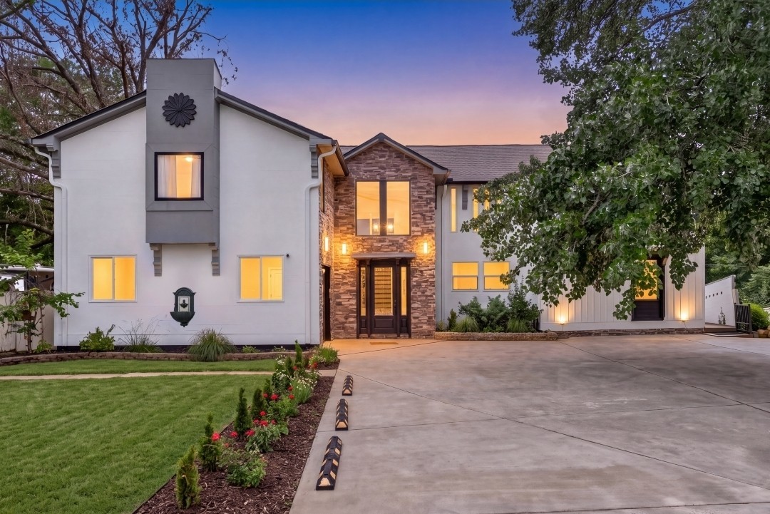 Photo of Listing #3228363