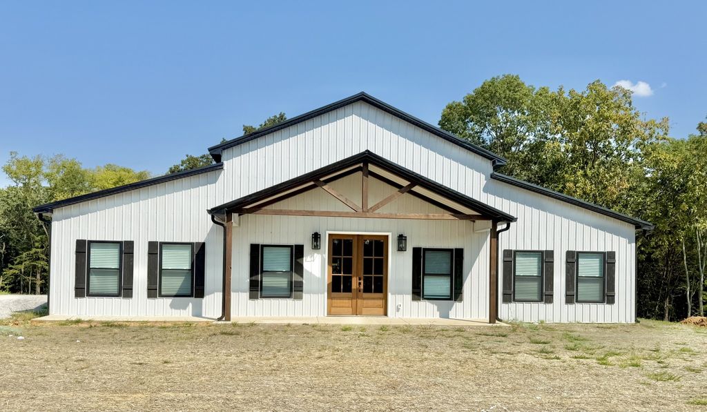 5572 Antioch Rd, Hopkinsville