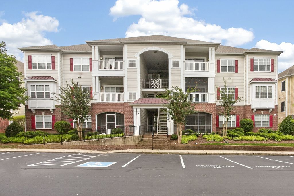 4846 Bevendean Dr #11, Nashville