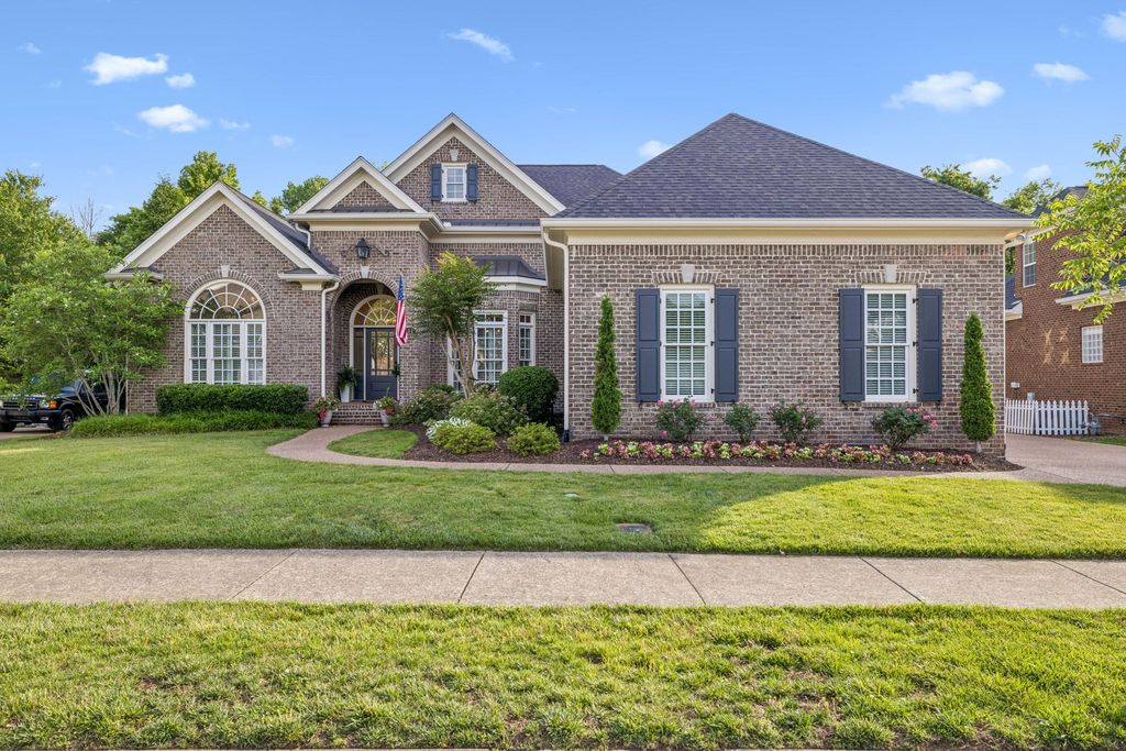 333 Whitewater Way, Franklin