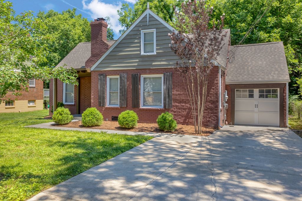 907 Burchwood Ave, Nashville