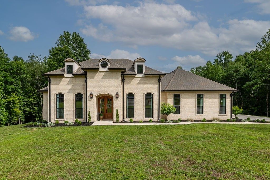 755 Cotton Ln, Leoma