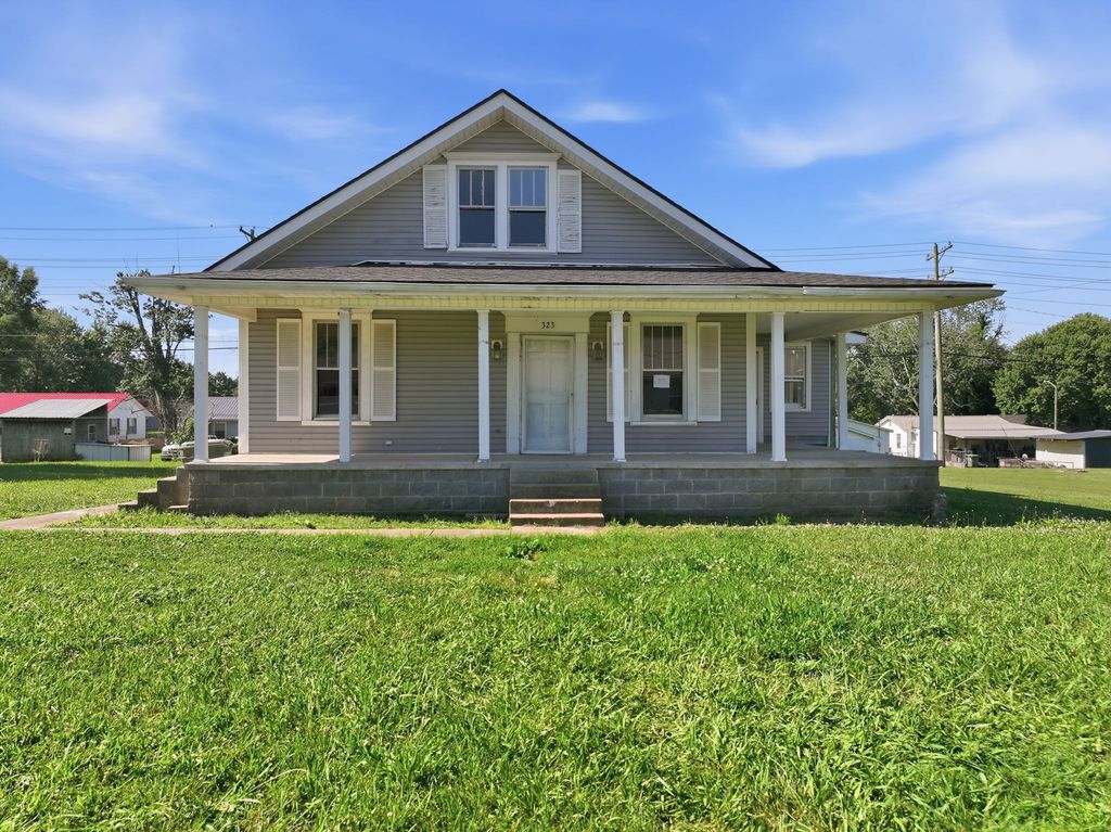323 Kennedy St, Lawrenceburg