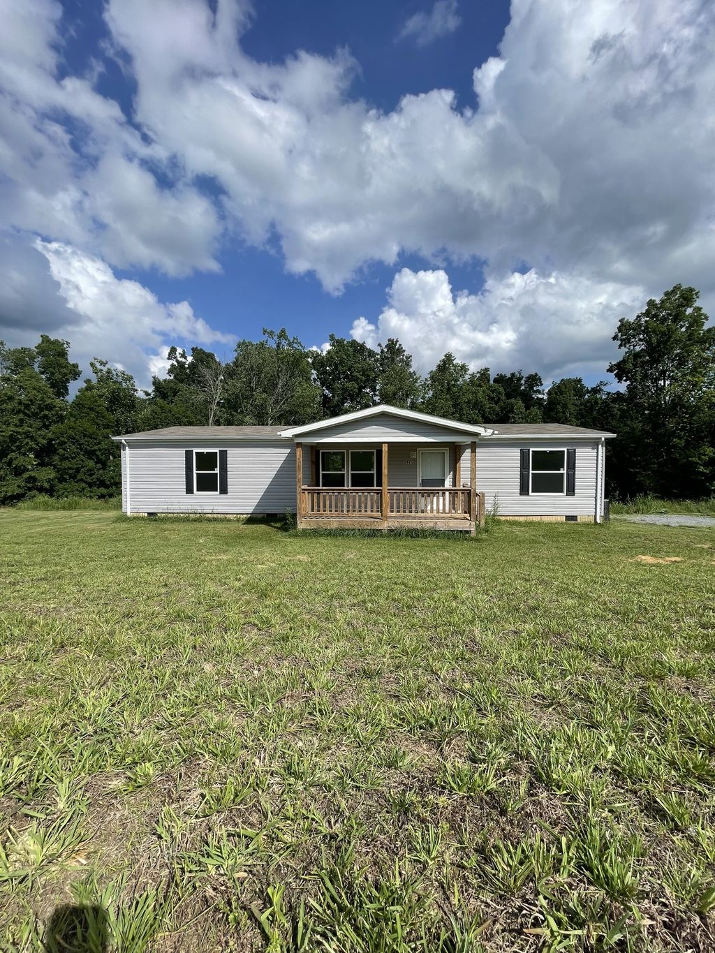 9494 Sunrise Rd, Red Boiling Springs