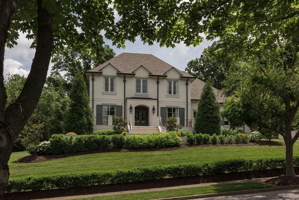 206 Jones Pkwy, Brentwood