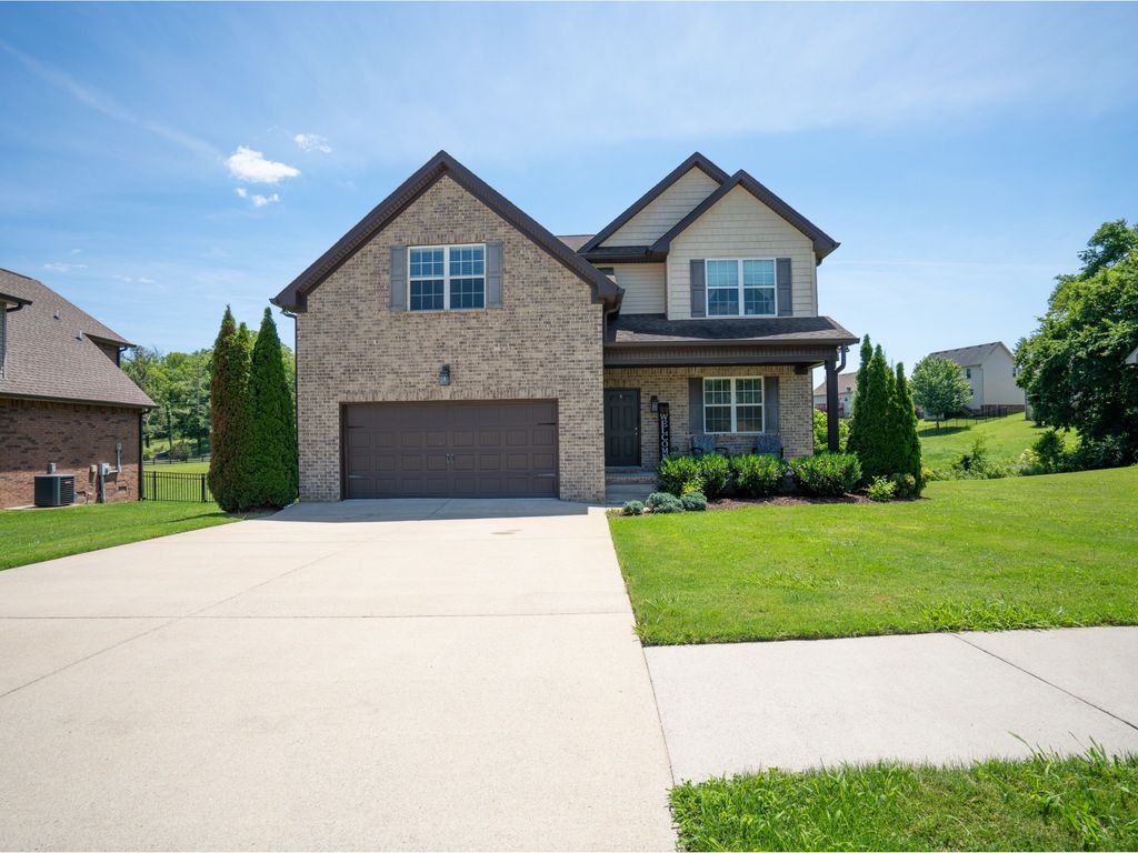 224 Hickory Pointe Dr, Lebanon