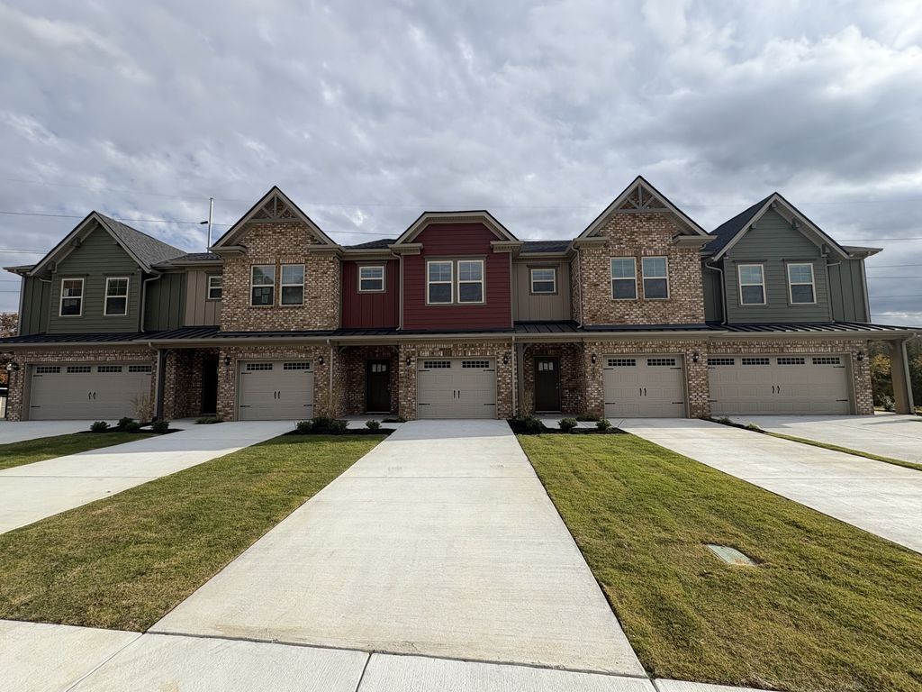 428 Slugger St, Smyrna