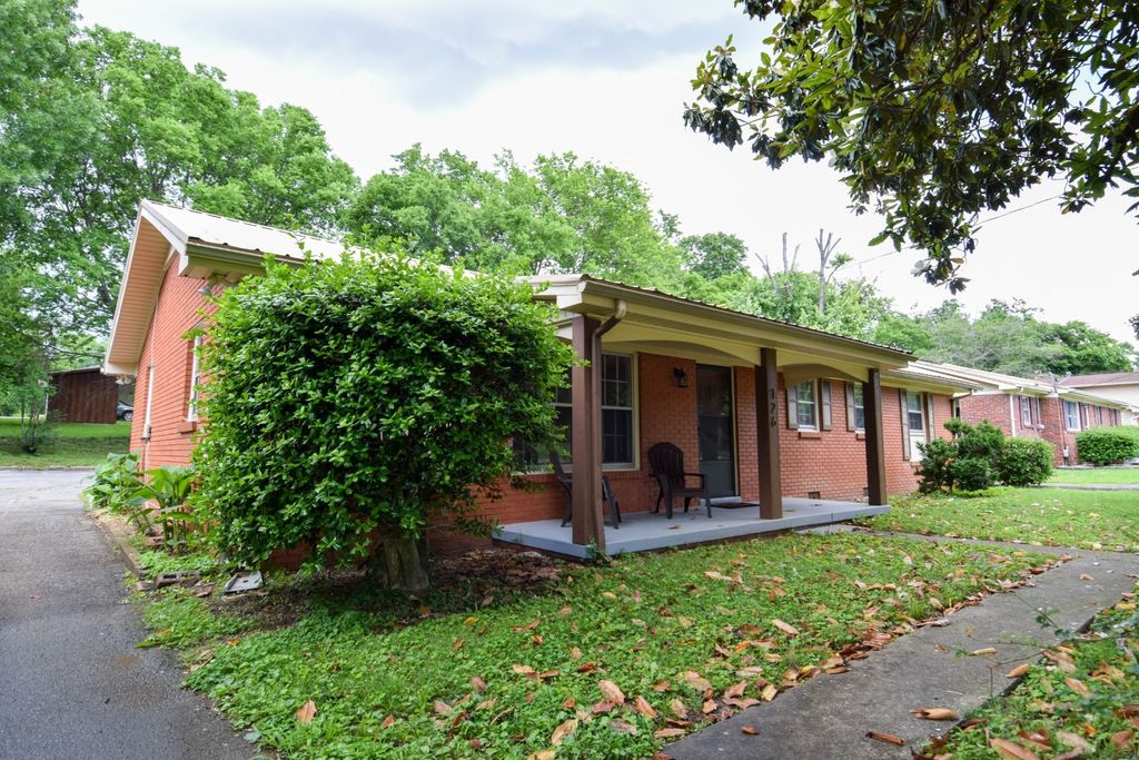 126 Glenn Ave, Gallatin