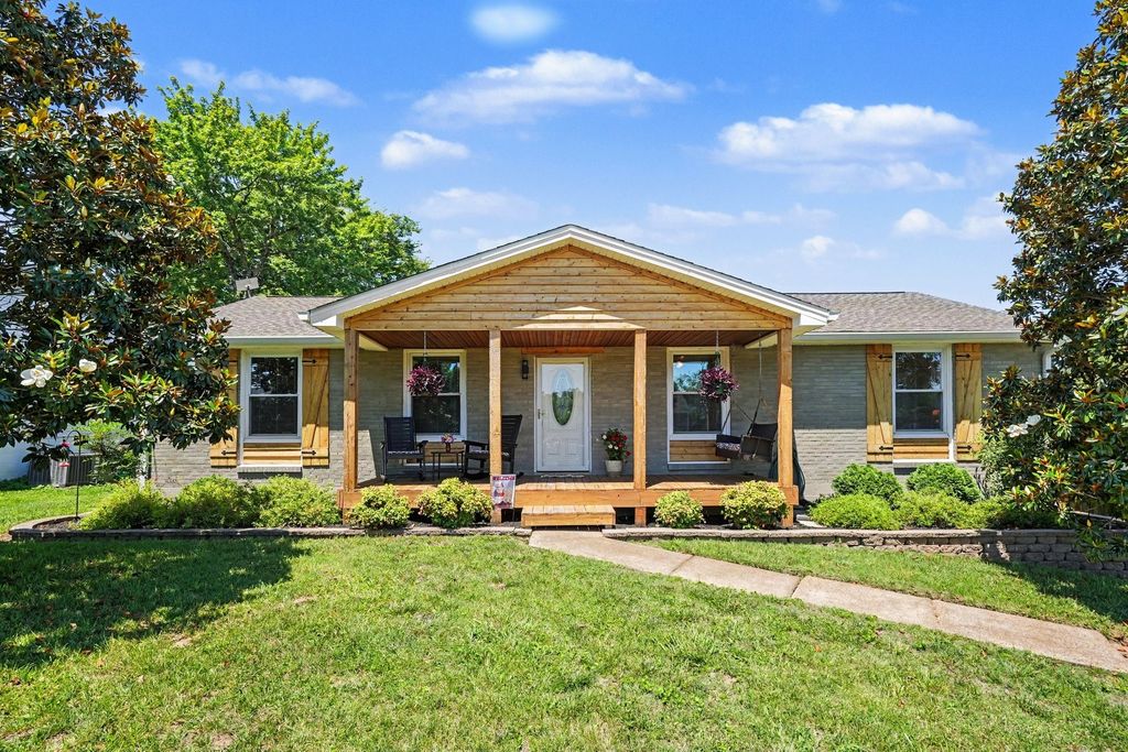 824 Roseview Dr, Nashville