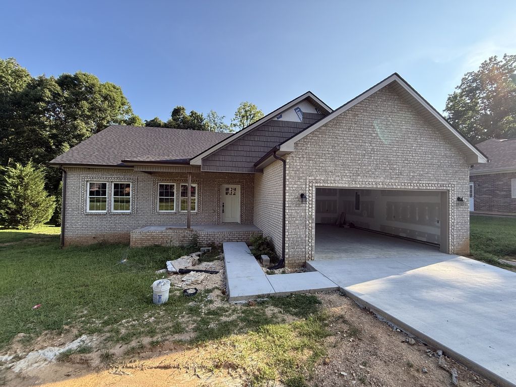 105 Lab Dr, Buchanan