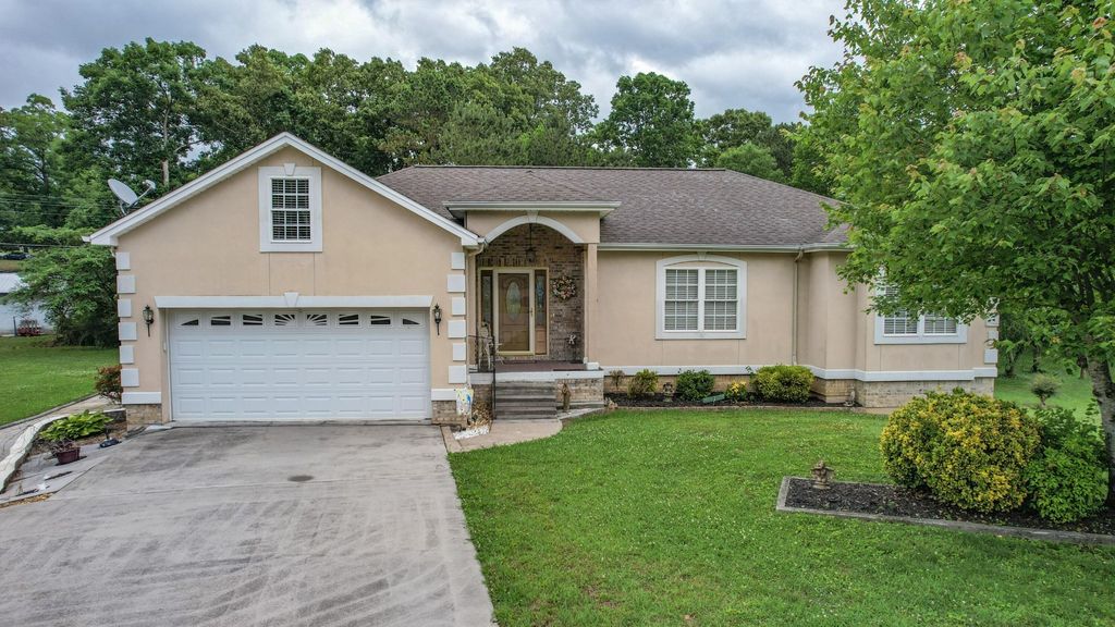 200 County Road 1150, Riceville