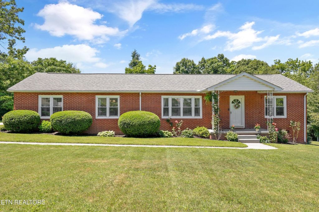 143 Fairview Drive, Maryville