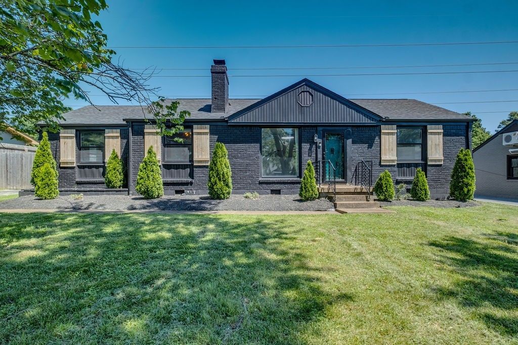 2700 Lakeland Dr, Nashville