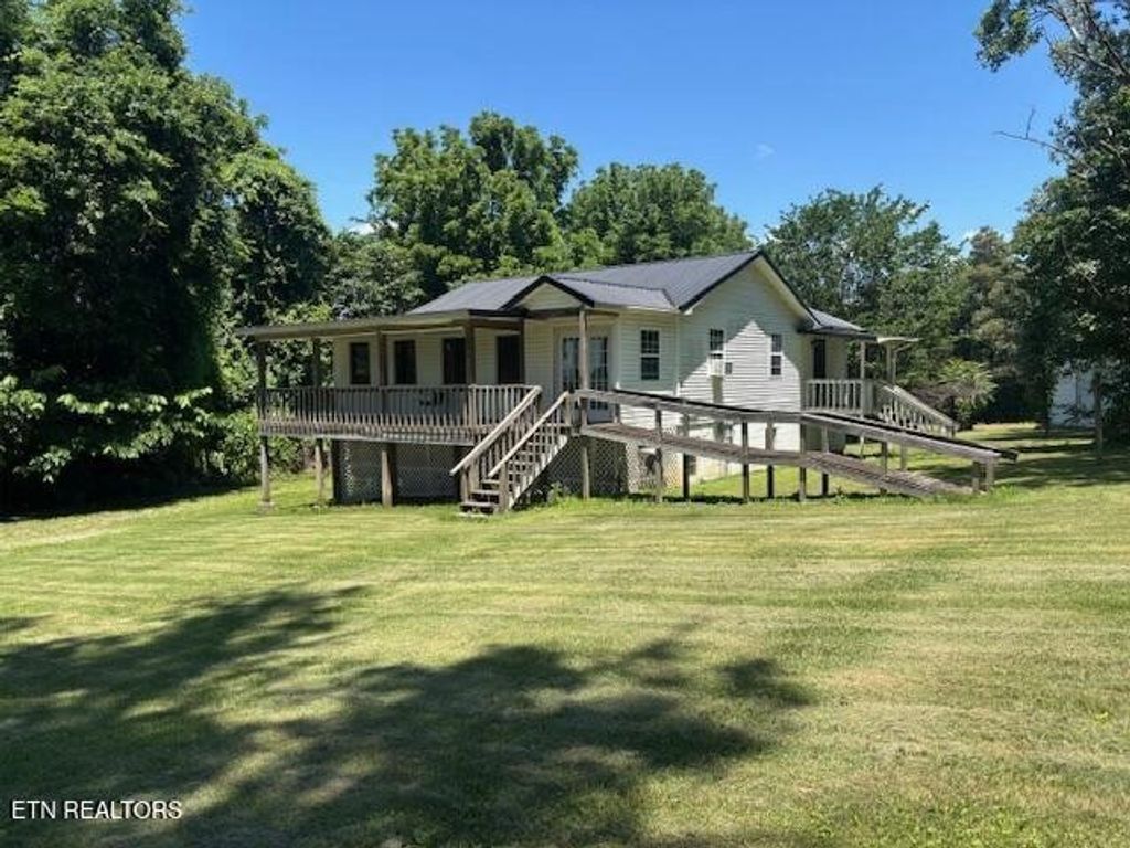 194 Patton Lane, Pikeville