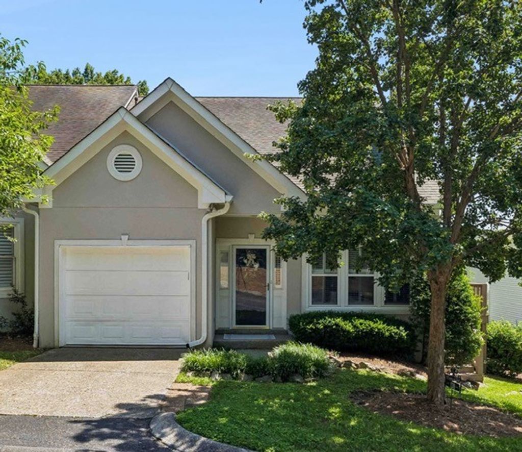 120 Hicks Rd, Nashville