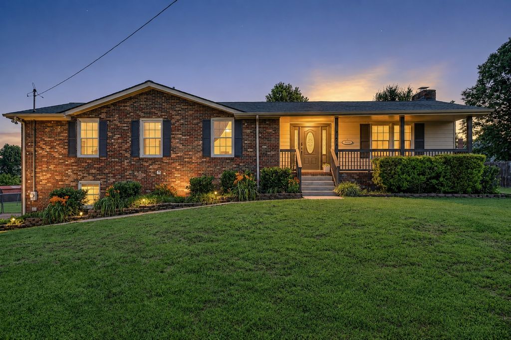 416 Wadebrook Dr, Gallatin