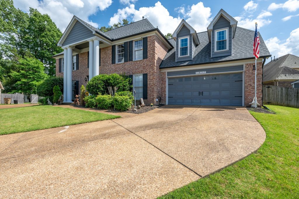 1037 Burslem Cv, Cordova