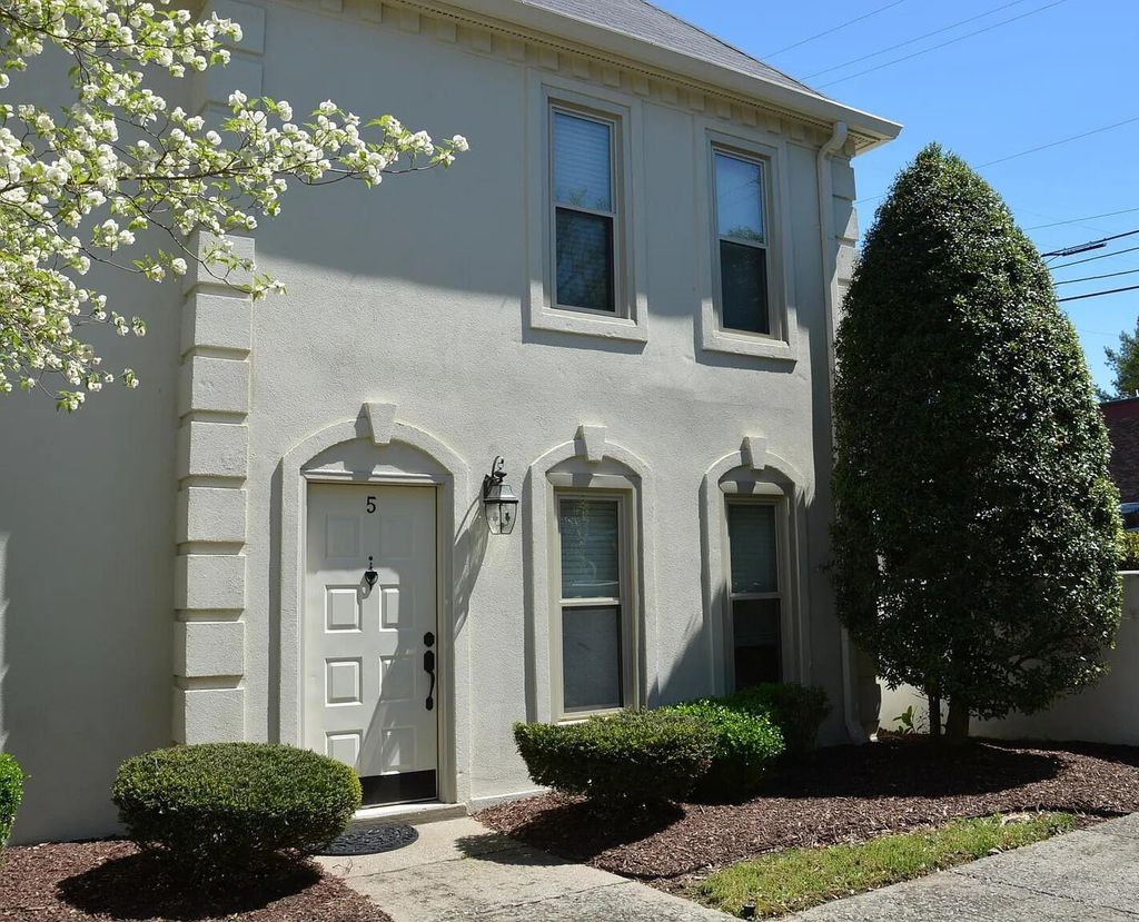 2115 Acklen Ave Apt 5, Nashville