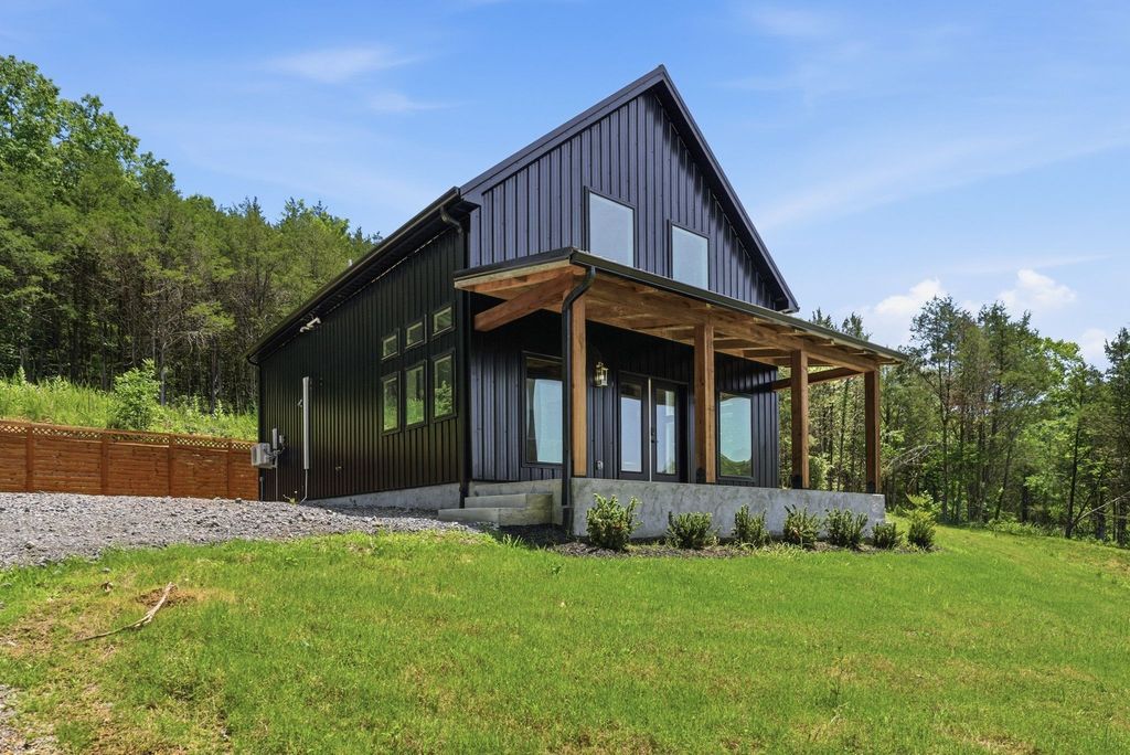 5 Carter Lane, Carthage