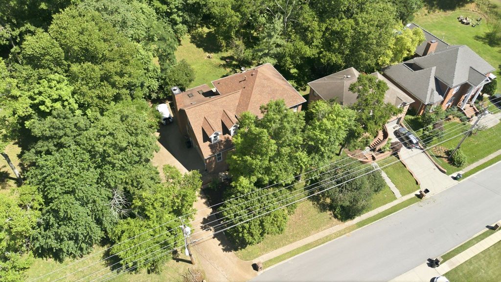 128 Spy Glass Way, Hendersonville