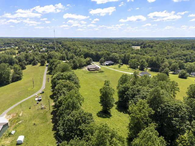 694 Nels Adams Rd, Dickson