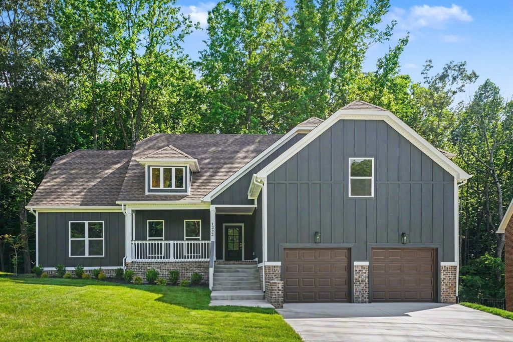 1222 Rooster Ridge, Pleasant View