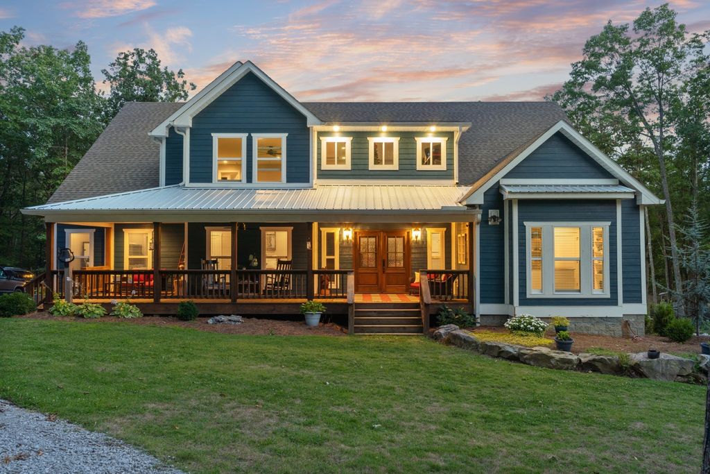 303 N Lake Dr, Altamont