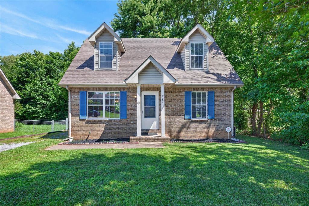 707 Anita Ct, Clarksville