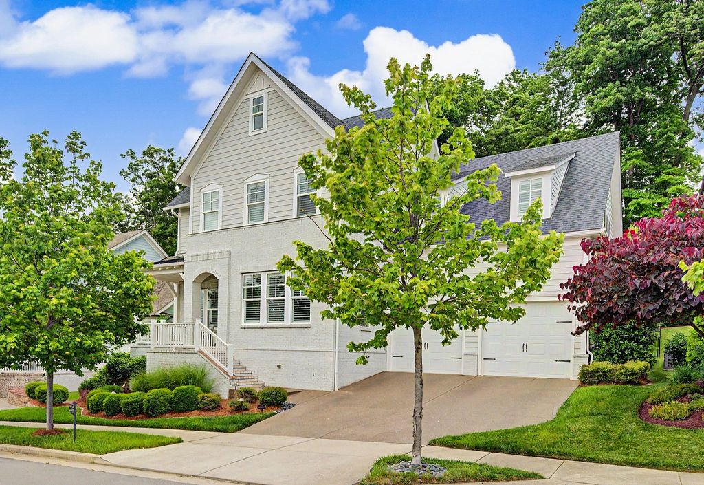 141 Halswelle Dr, Franklin