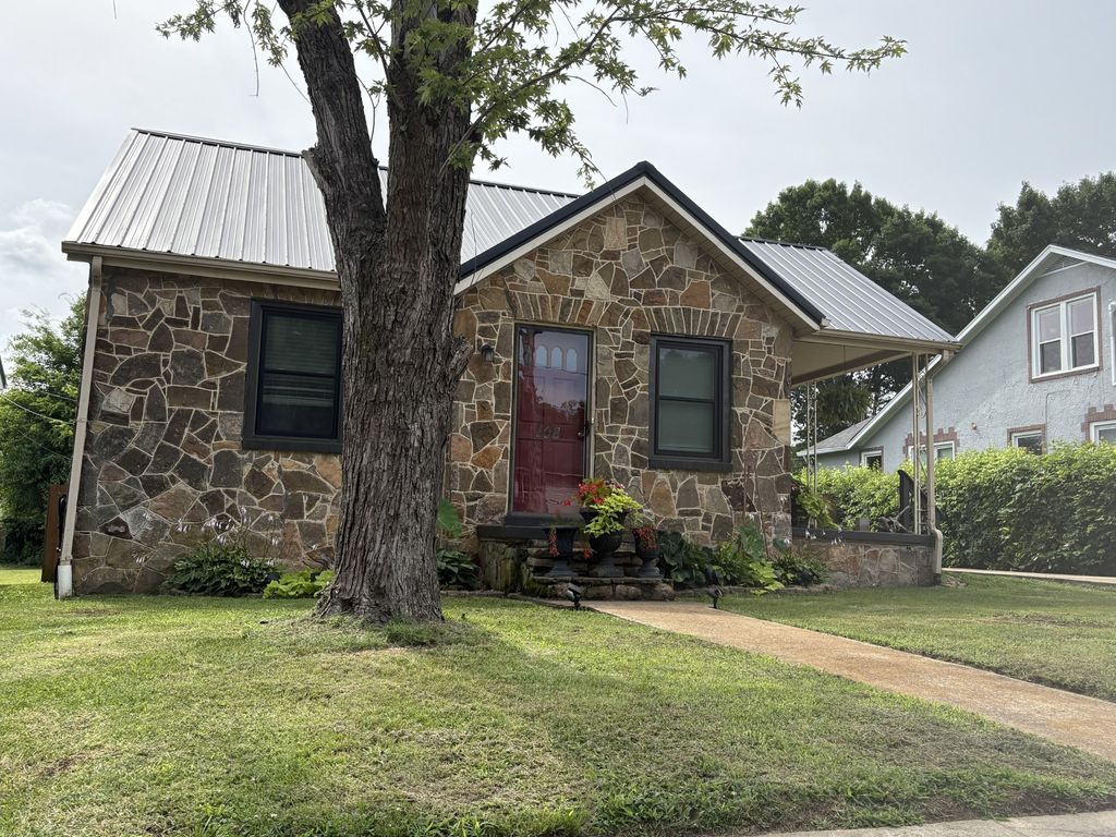 108 Greenwood St, Mount Pleasant