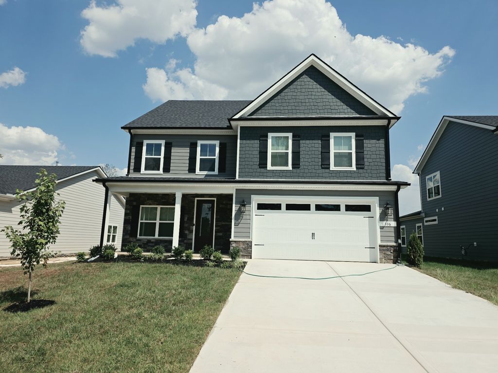 336 Springbrook Boulevard, White House