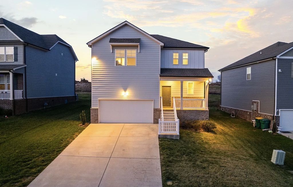 138 Millbrook Dr, Spring Hill