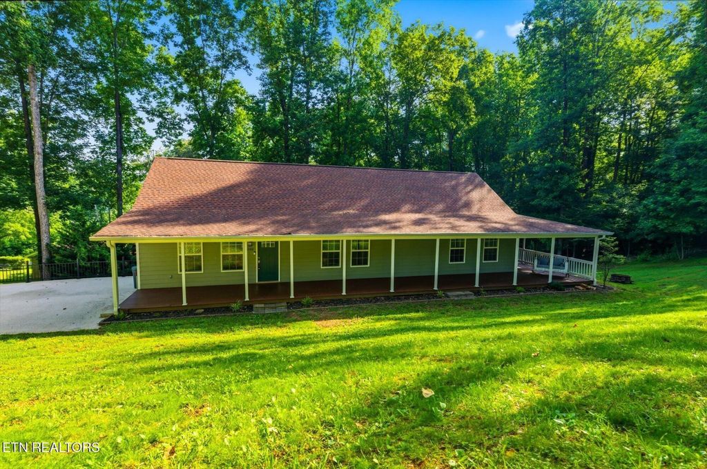 240 Scenic Drive, Dayton