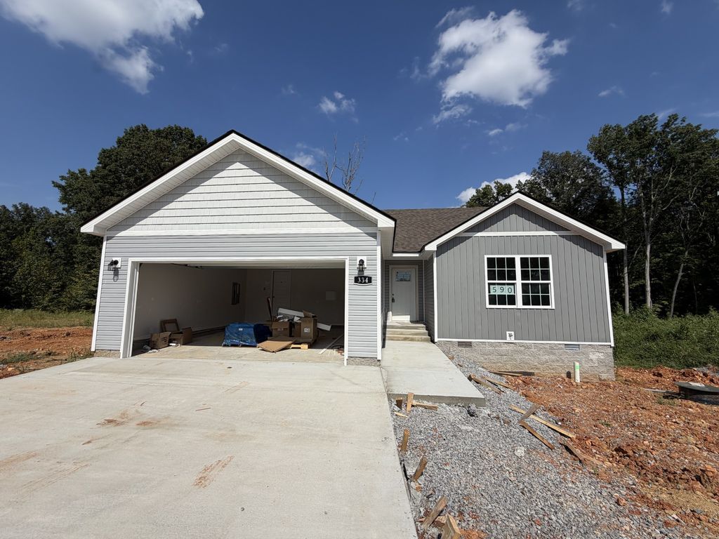 333 Tisha Ct, Clarksville