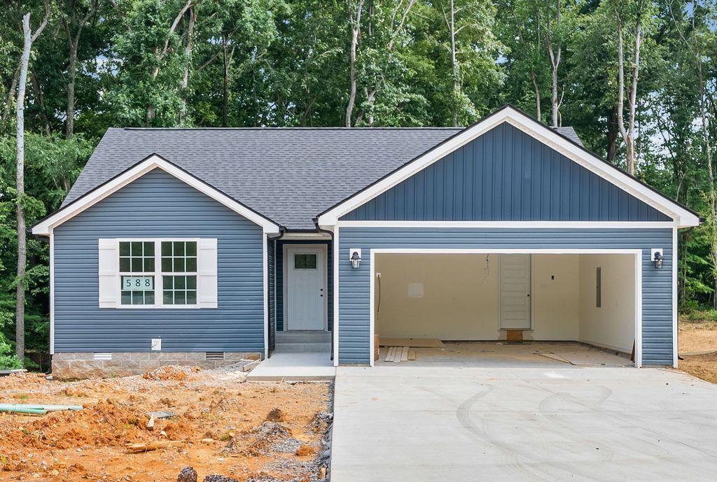 326 Tisha Ct, Clarksville
