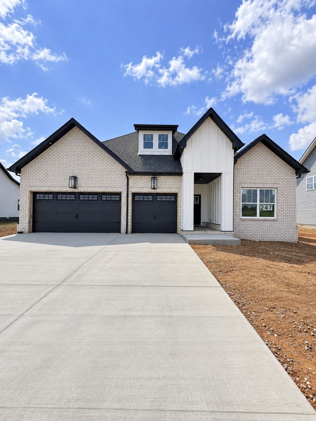 214 Low Plains Ln, Clarksville