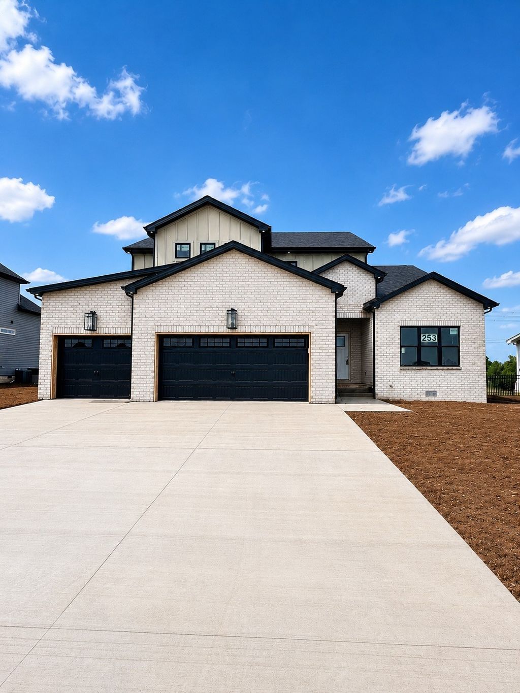 238 Low Plains Ln, Clarksville