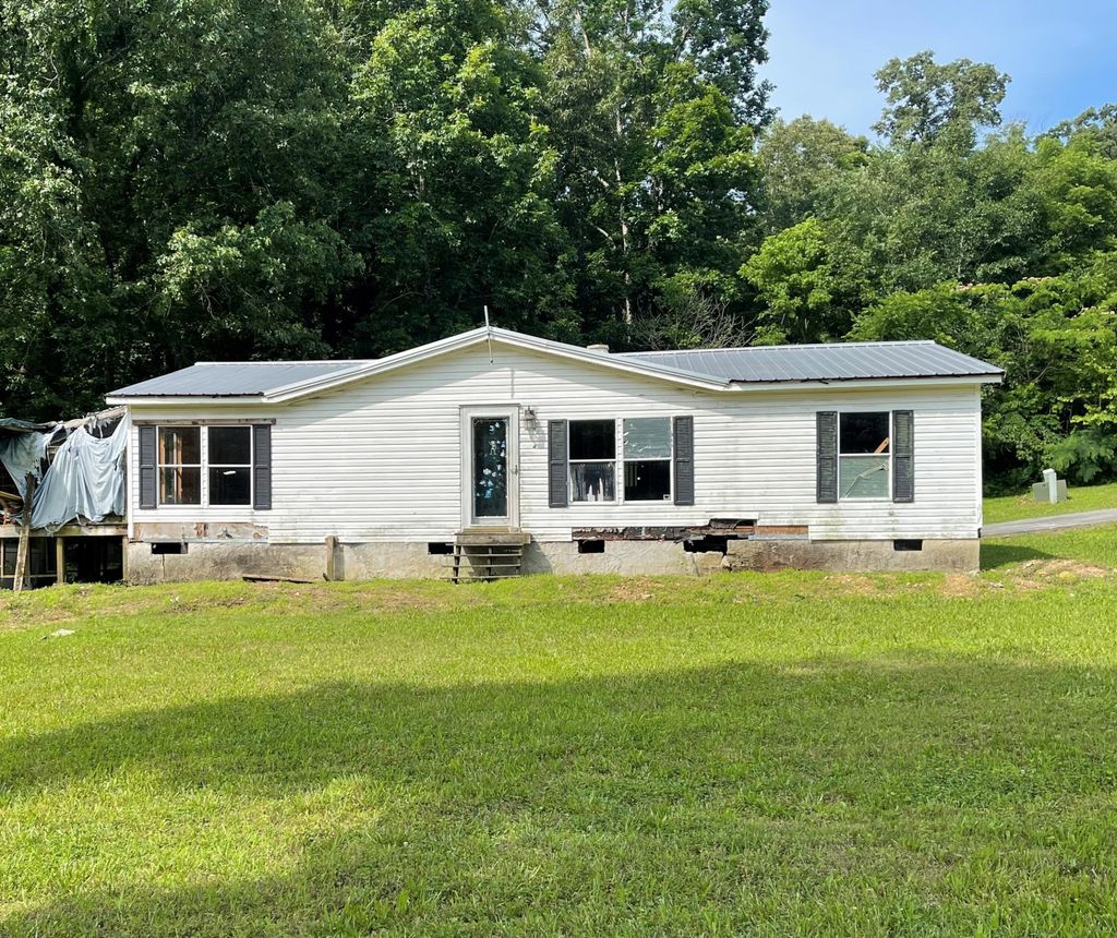 3001 Chase Drive, Rossville