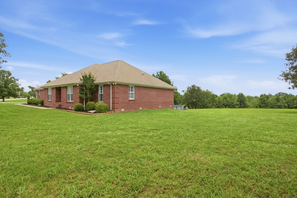 163 Tabor Pl, Hohenwald