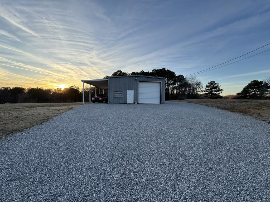 342 Second Creek Rd, Five Points